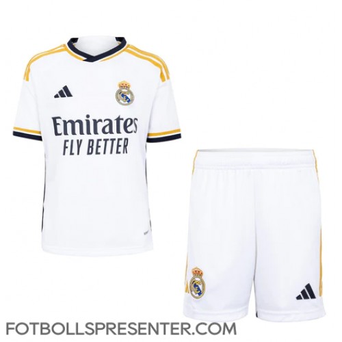 Real Madrid Hemmatröja Barn 2023-24 Kortärmad (+ korta byxor)